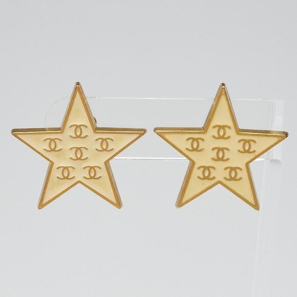 Chanel Gold Metal Beige Enamel CC Star Clip-On Earrings - Picture 1 of 3